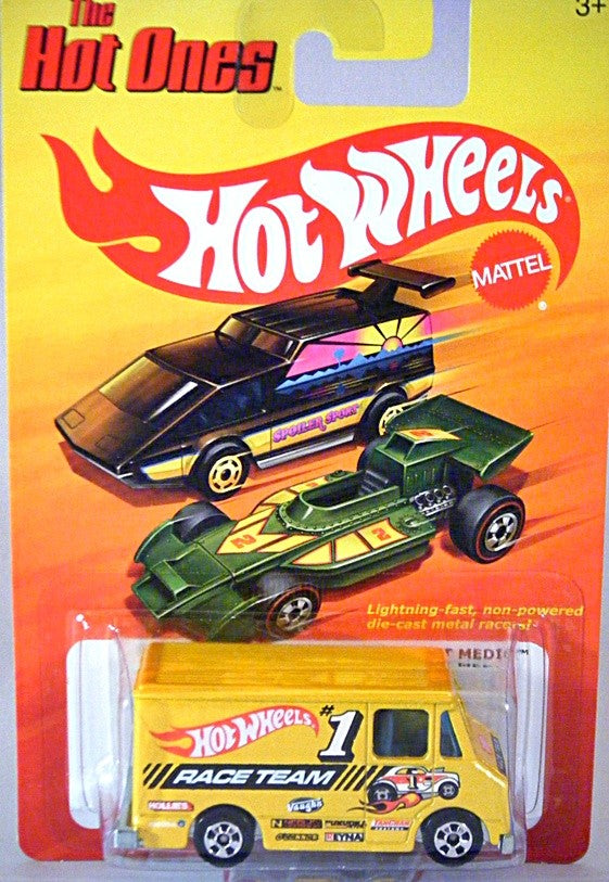 Hot Wheels - The Hot Ones Series - Combat Medic - HW Race Team Support Truck