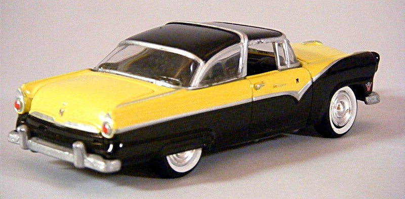 Johnny Lightning - American Chrome - 1955 Ford Crown Victoria