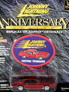 Johnny Lightning 30th Anniversary Oldsmobile Toronado