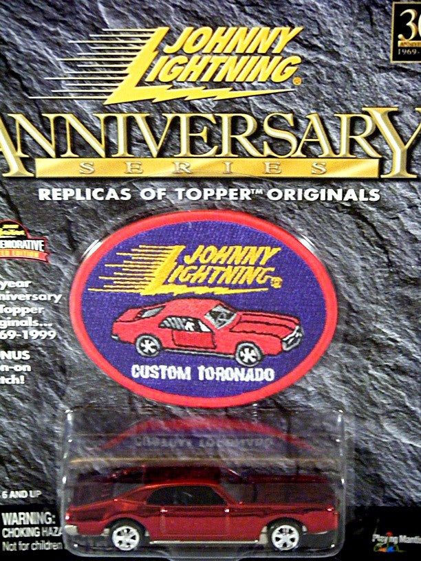 Johnny Lightning 30th Anniversary Oldsmobile Toronado