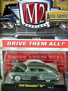 M2 Machines Auto-Thentics - 1950 Oldsmobile 88