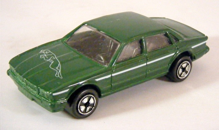 Corgi Juniors - J92 - Jaguar XJ6 Sedan