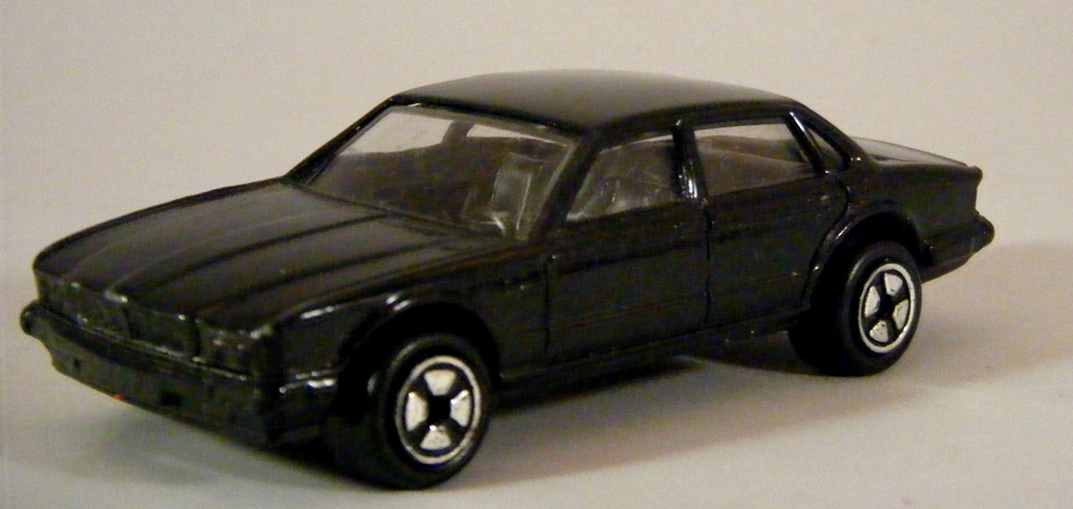 Corgi Juniors - J92 - Jaguar XJ6 Sedan