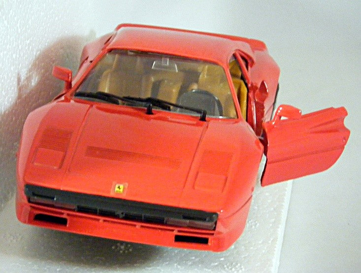 Revell - 1:24 Scale - Ferrari 288 GTO
