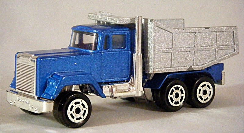 Majorette (297) Mack Dump Truck