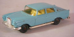 Husky (3A-1) Mercedes-Benz 220 Sedan