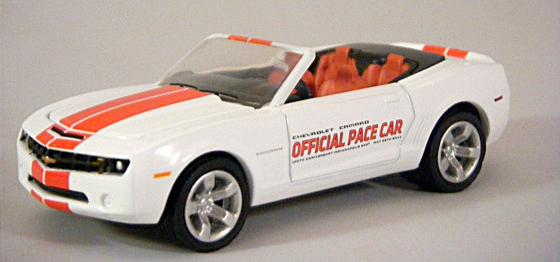 Greenlight - 2011 Indianapolis 500 Chevrolet Camaro SS Convertible Pace Car