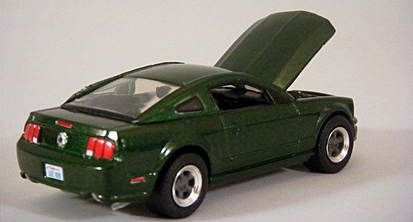Greenlight Dioramas - 2008 Ford Mustang GT - Bullitt