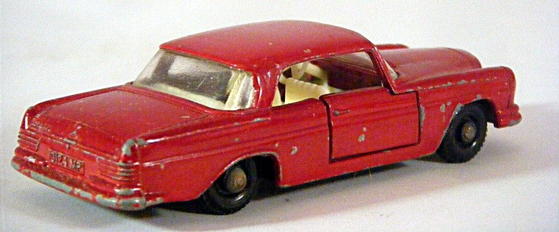 Matchbox Regular Wheels (53B-3) Mercedes-Benz 220SE