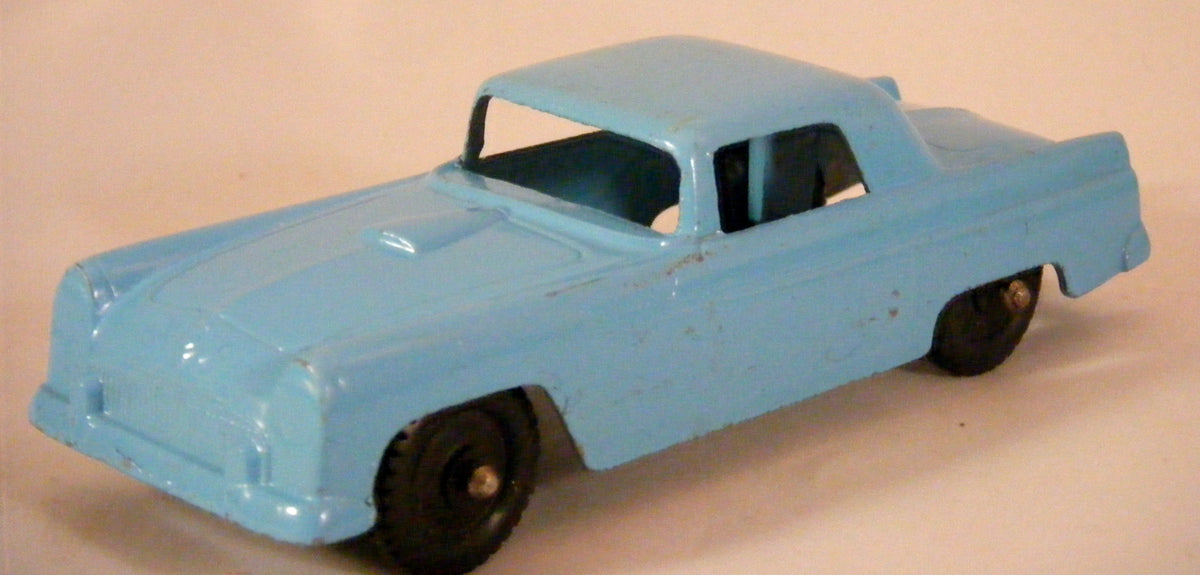Tootsietoy 1955 Baby Blue Ford Thunderbird Coupe