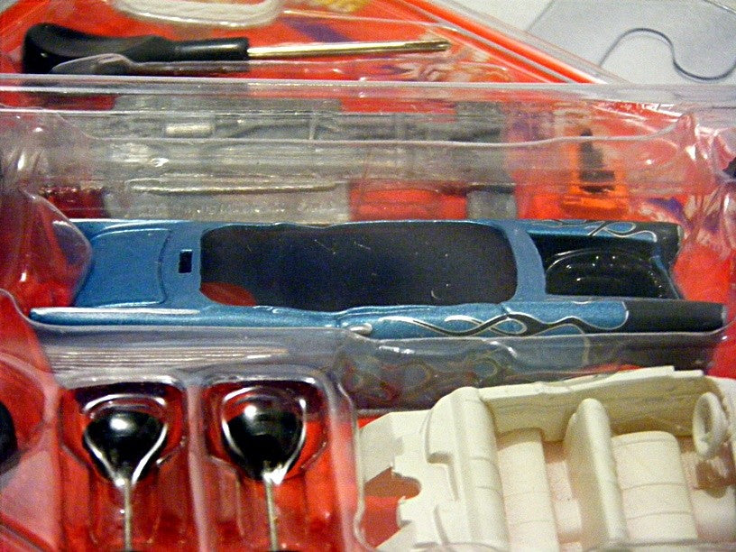 Johnny Lightning Diecast Model Kits - 1957 Chevrolet Bel Air Convertible