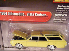 Johnny Lightning 2.0 - 1964 Oldsmobile Vista Cruiser Station Wagon