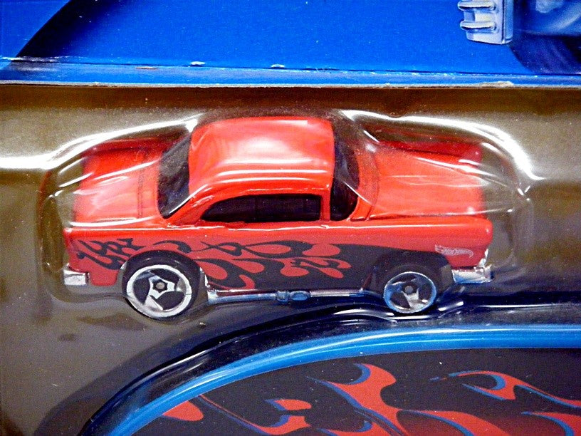 Hot Wheels Pavement Pounders - 1955 Chevy Belair and Transporter