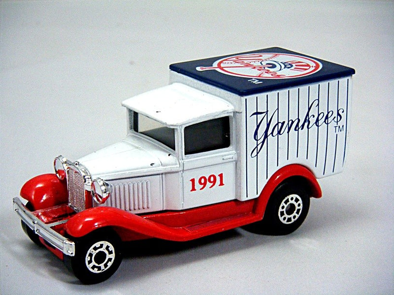 Matchbox - Model A Ford Van - 1991 New York Yankees