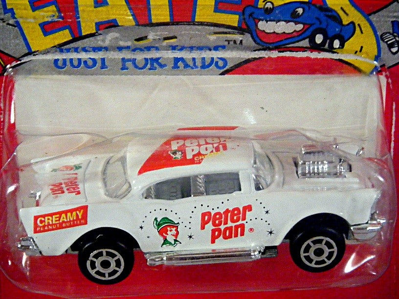 Majorette Road Eaters Set - Peter Pan 1957 Chevy Belair and Delivery Truck