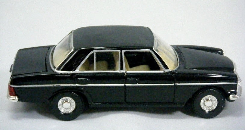 Corgi - James Bond Octopussy Mercedes-Benz 250SE Saloon