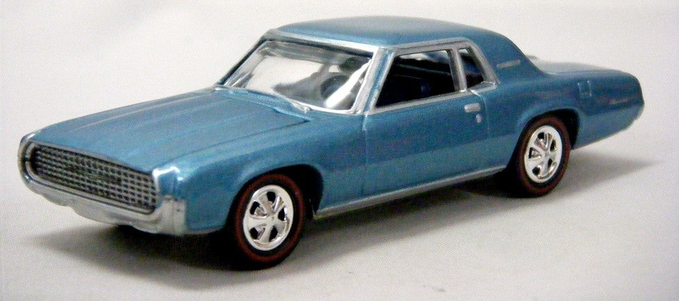 Johnny Lightning - 1968 Ford Thunderbird