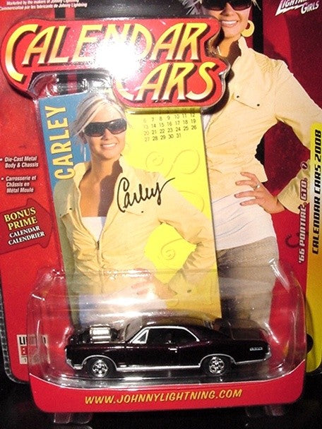 Johnny Lightning Calendar Girls 1966 Pontiac GTO