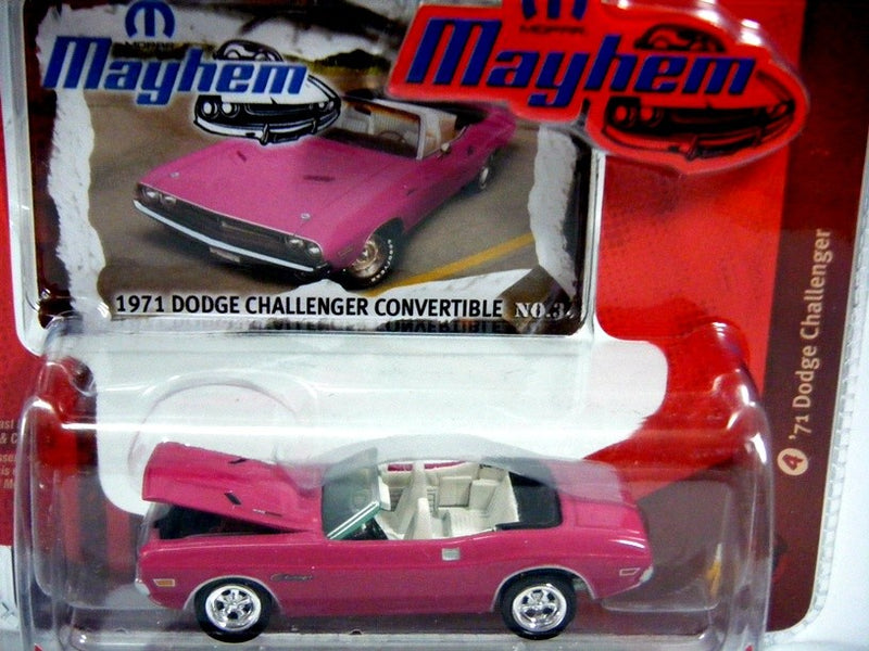 Johnny Lightning MOPAR Mayhem - 1971 Dodge Challenger Convertible