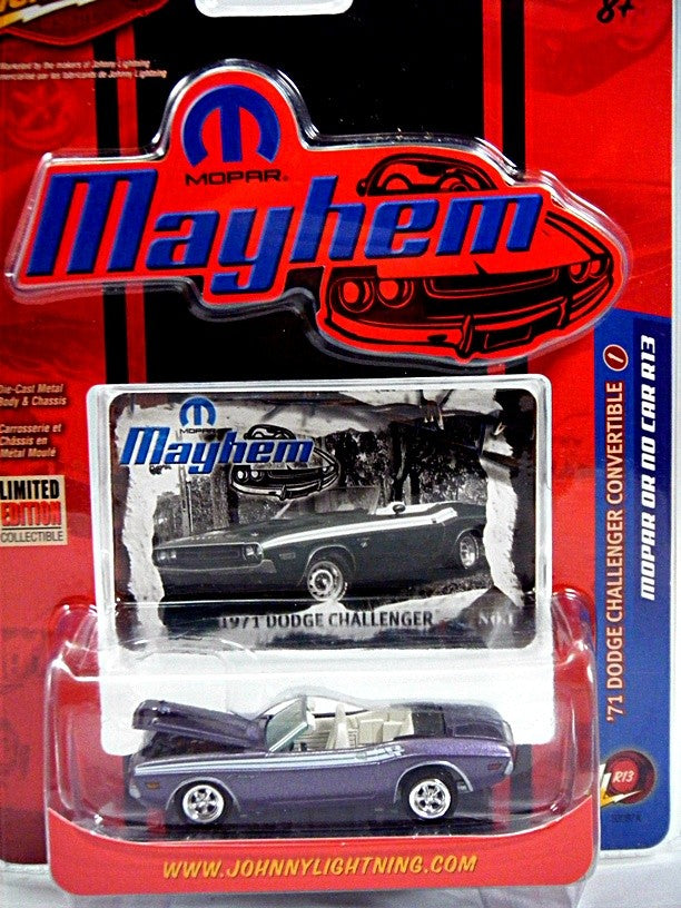 Johnny Lightning MOPAR Mayhem - 1971 Dodge Challenger Convertible
