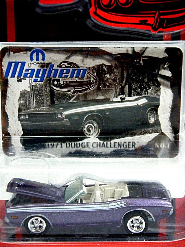 Johnny Lightning MOPAR Mayhem - 1971 Dodge Challenger Convertible
