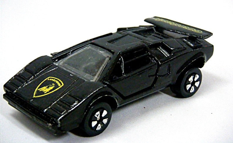 Playart - Lamborghini Countach LP500S (opening doors!)