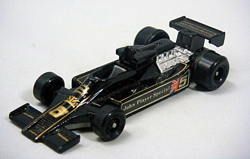 Tomica (No F36) 1978 Lotus-Ford  John Player Special F1 Race Car