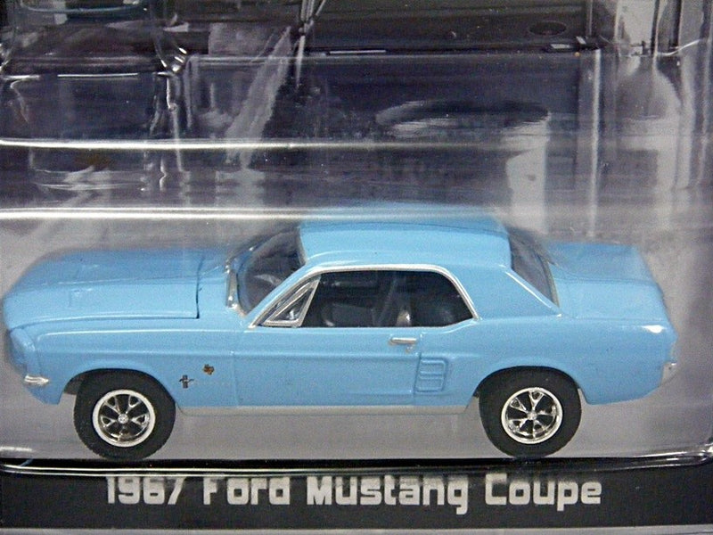 Greenlight Muscle Car Garage Hobby Collection 1967 Ford Mustang Coupe