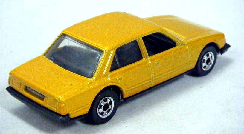 Hot Wheels - Peugeot 505 Sedan