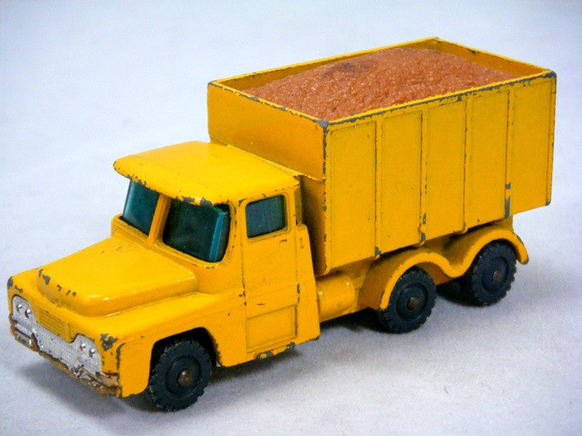 Husky - Guy Warrior Sand Truck