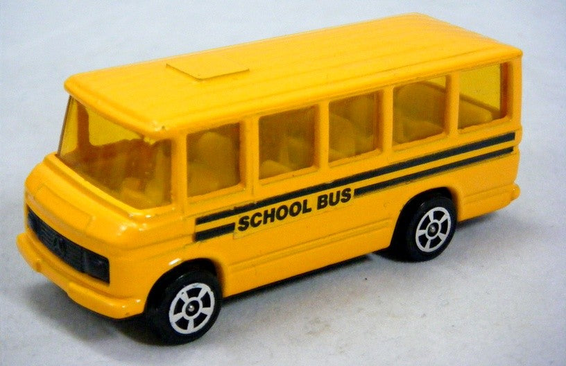Corgi Juniors (15-C) - Mercedes-Benz School Bus