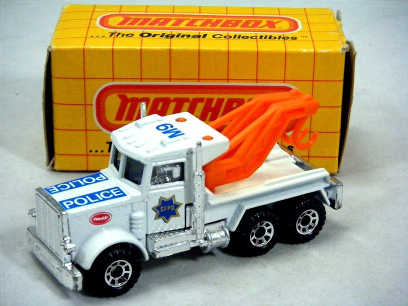 Matchbox Peterbilt HD Police Tow Truck - Wrecker