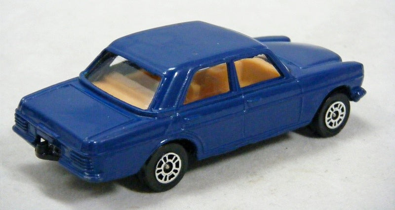 Corgi Juniors - Mercedes-Benz 240D Sedan