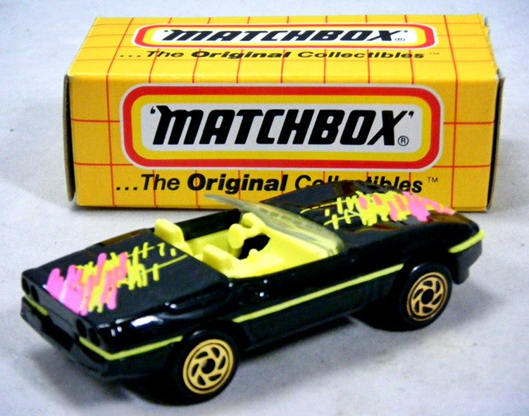 Matchbox Chevrolet Corvette C4 Convertible - Gold Wheels