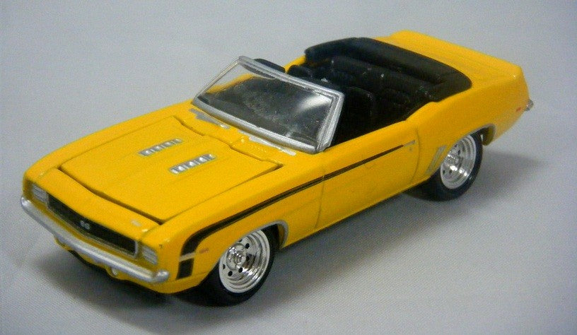 Johnny Lightning 1969 Chevrolet Camaro SS Convertible