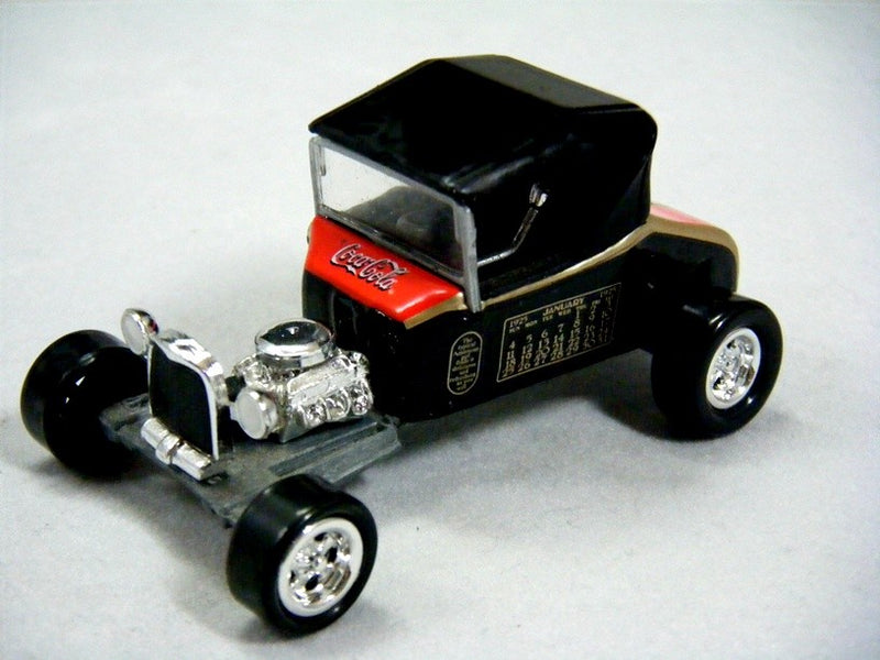 Johnny Lighting Coca-Cola Calendar Girls - 1927 Ford Roadster