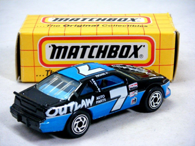 Matchbox - Outlaw Auto Pontiac Grand Prix NASCAR Stock Car