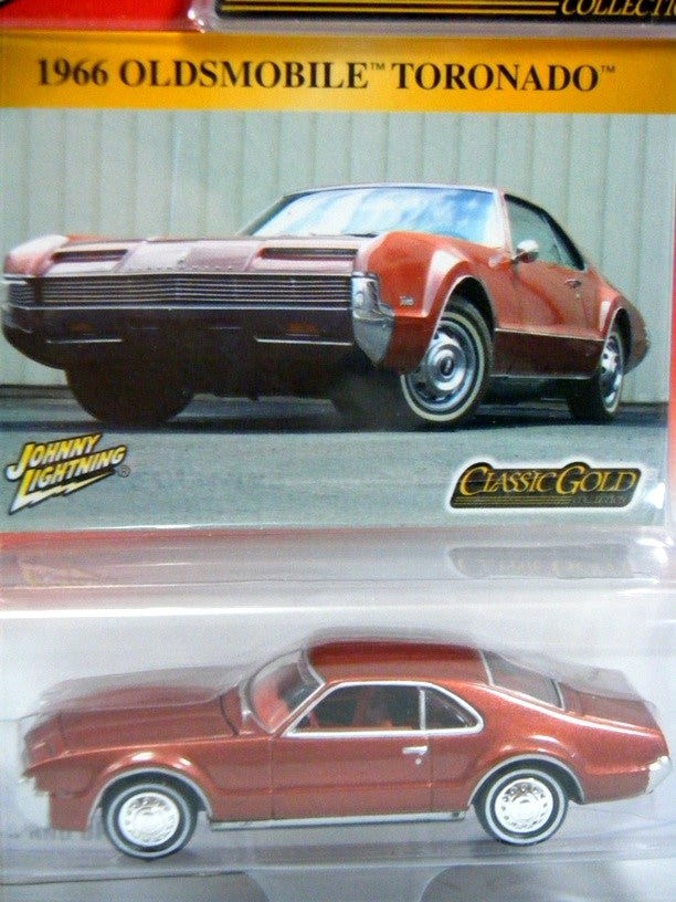 Johnny Lightning Classic Gold - 1966 Oldsmobile Toronado