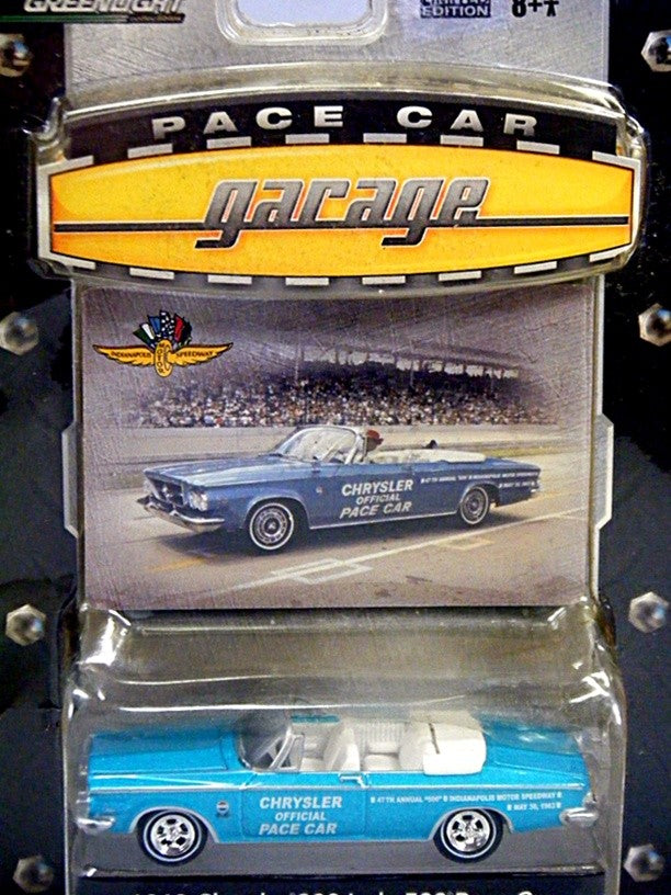 Greenlight Pace Car Garage - 1963 Chrysler 300 Indy 500 Pace Car