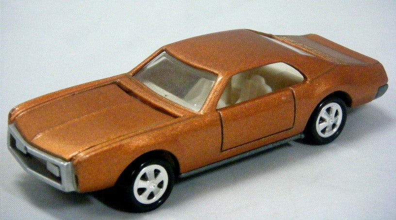 Johnny Lightning Commemoratives - Custom Oldsmobile Toronado
