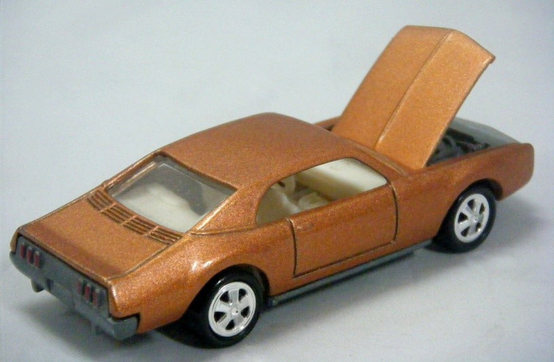 Johnny Lightning Commemoratives - Custom Oldsmobile Toronado