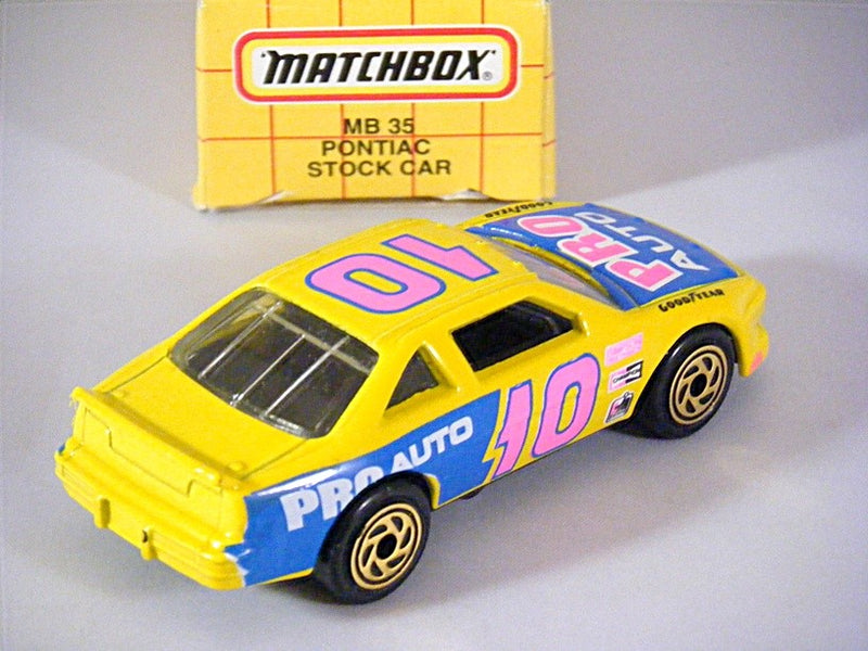 Matchbox - Pontiac Grand Prix NASCAR Stock Car