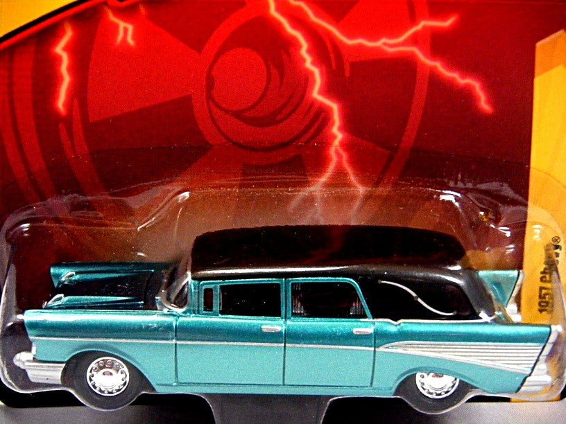 Johnny Lightning Forever 64 Series - 1957 Chevrolet Hearse