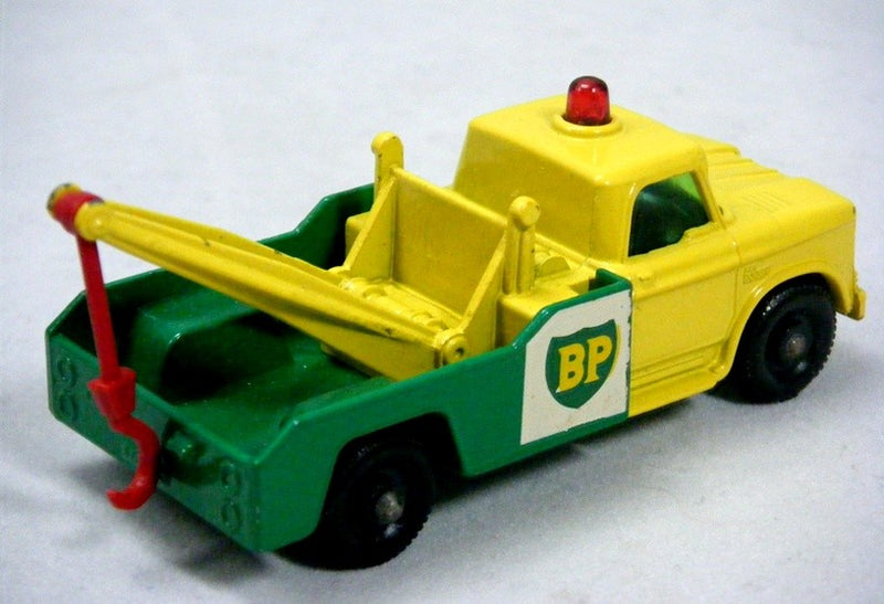 Matchbox Regular Wheels (13D-3) BP Dodge Tow Truck