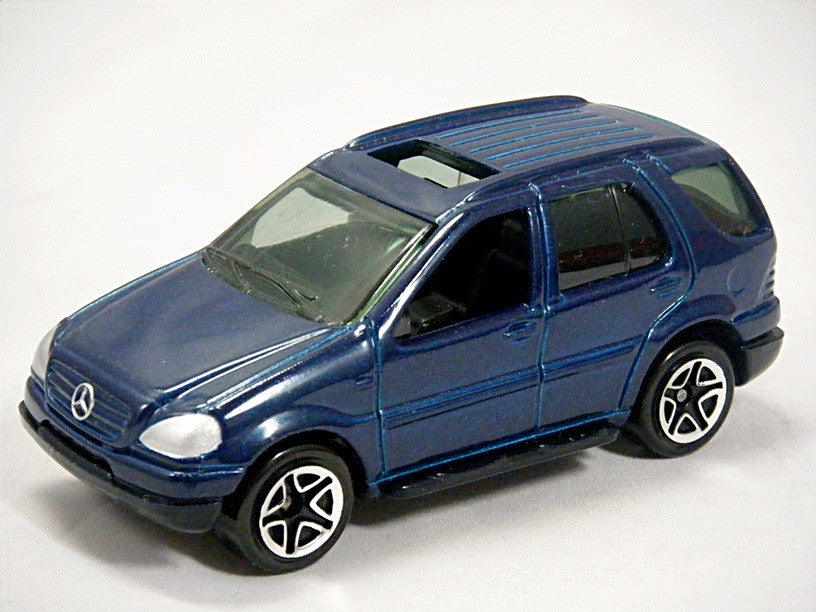 Matchbox - Mercedes-Benz ML 430 SUV