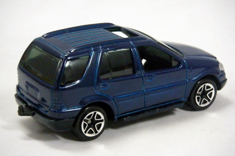 Matchbox - Mercedes-Benz ML 430 SUV
