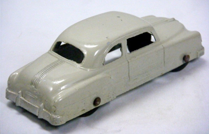 Tootsietoy 1950 Pontiac Sedan
