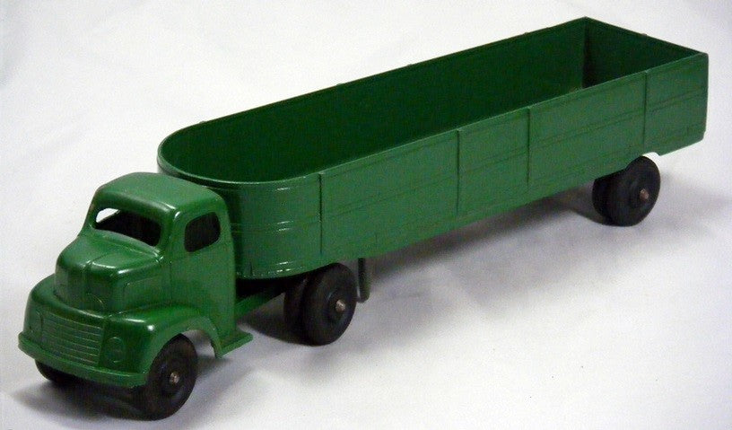 Ralstoy - 1948 Ford Tractor with Open Trailer