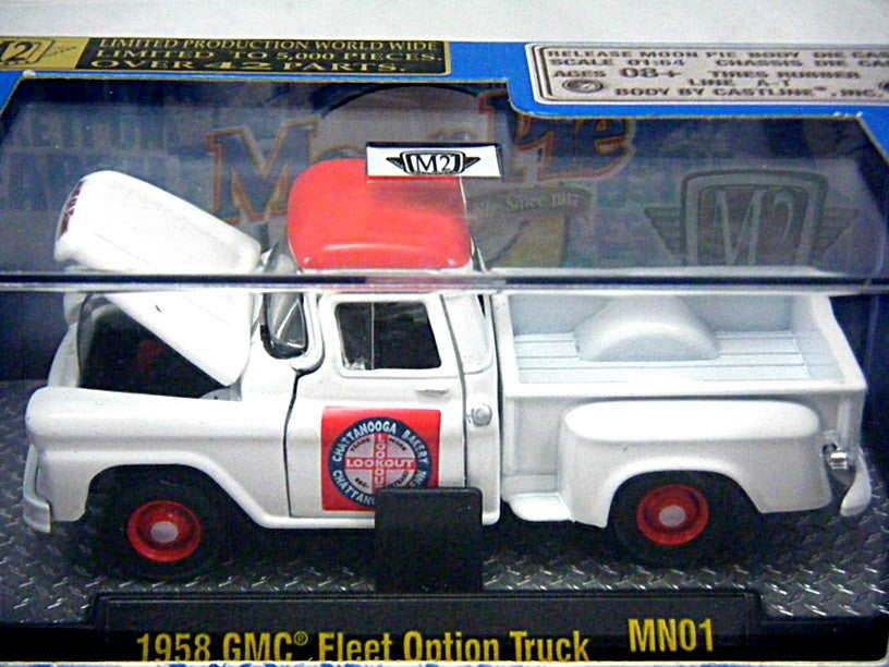 M2 Machines - 1958 GMC Fleet Option Pickup Truck - Moon Pie