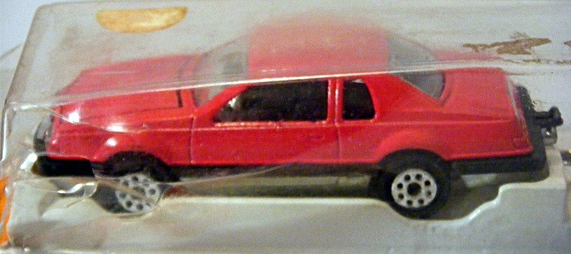 Majorette 300 Series - Ford Thunderbird and Kayak Trailer set